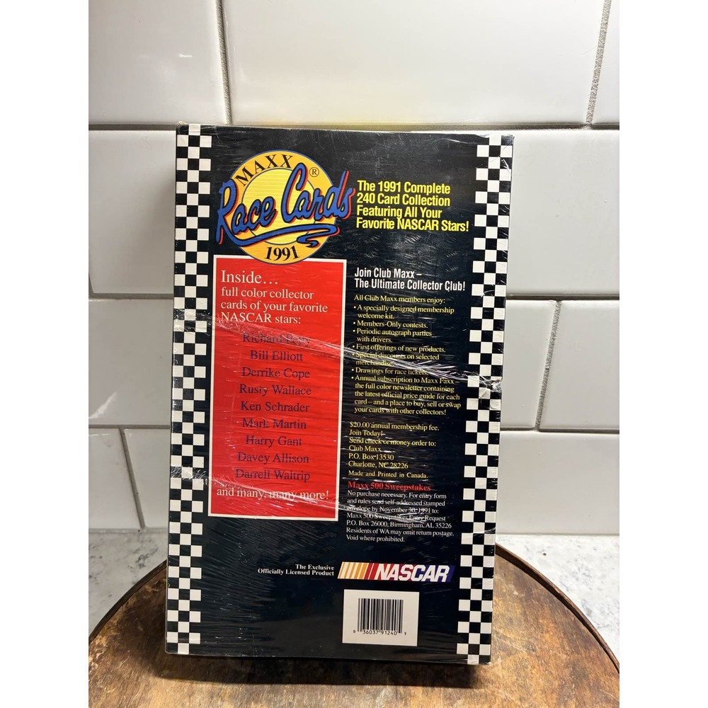 1991 MAXX NASCAR Race Cards 240 Card Set‎ Factory Sealed - Picture 2 of 4